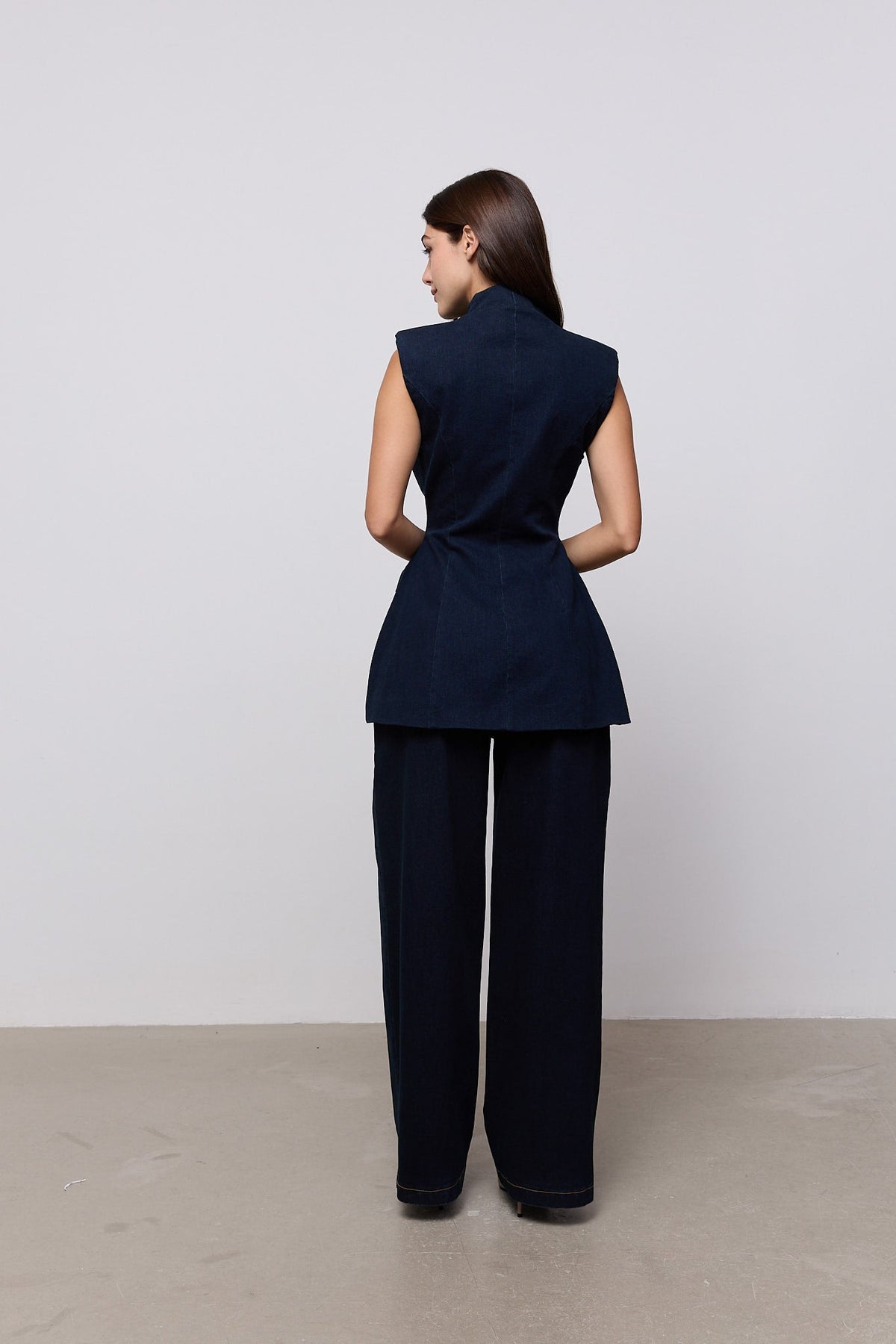NOÉMIE MANTEAU SANS MANCHES